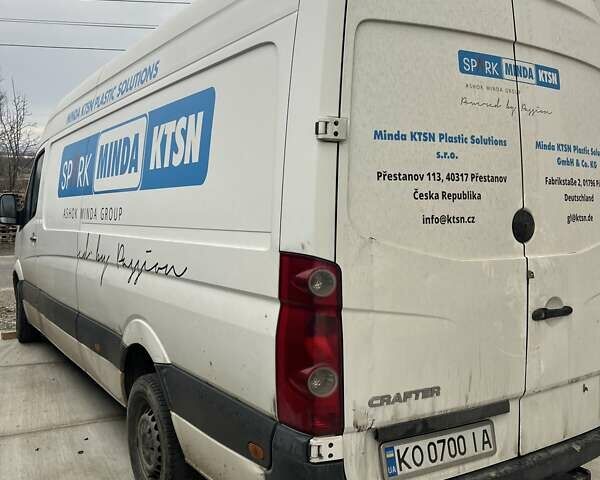 Белый Фольксваген Крафтер, объемом двигателя 1.97 л и пробегом 295 тыс. км за 12000 $, фото 2 на Automoto.ua