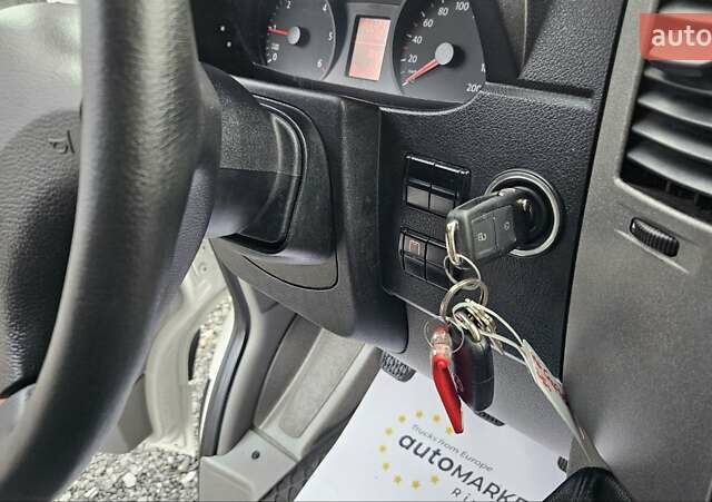 Білий Фольксваген Крафтєр, об'ємом двигуна 2 л та пробігом 181 тис. км за 17800 $, фото 34 на Automoto.ua