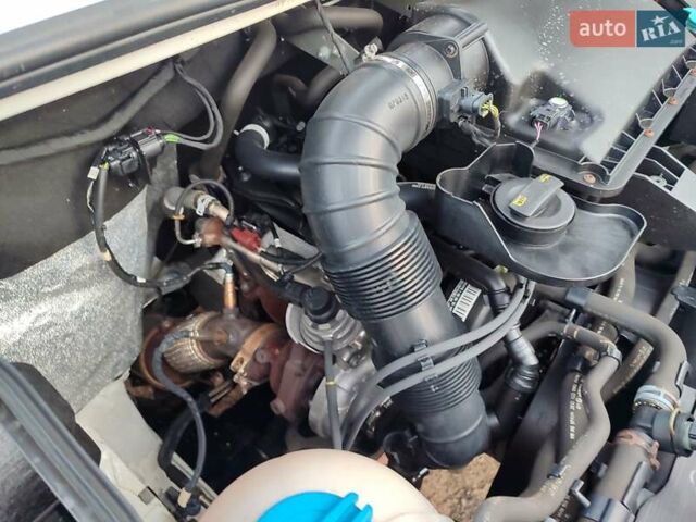 Белый Фольксваген Крафтер, объемом двигателя 2 л и пробегом 260 тыс. км за 21500 $, фото 28 на Automoto.ua