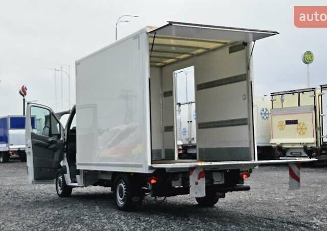 Білий Фольксваген Крафтєр, об'ємом двигуна 2 л та пробігом 181 тис. км за 17800 $, фото 26 на Automoto.ua