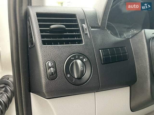 Белый Фольксваген Крафтер, объемом двигателя 2 л и пробегом 119 тыс. км за 22999 $, фото 48 на Automoto.ua