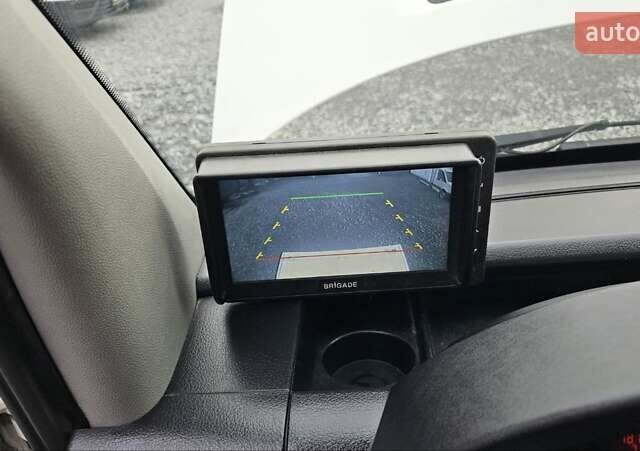 Білий Фольксваген Крафтєр, об'ємом двигуна 2 л та пробігом 181 тис. км за 17800 $, фото 36 на Automoto.ua