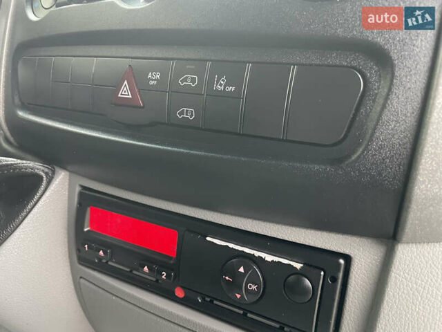 Белый Фольксваген Крафтер, объемом двигателя 2 л и пробегом 119 тыс. км за 22999 $, фото 62 на Automoto.ua