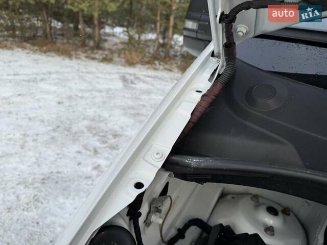 Білий Фольксваген Крафтєр, об'ємом двигуна 2 л та пробігом 255 тис. км за 18200 $, фото 31 на Automoto.ua