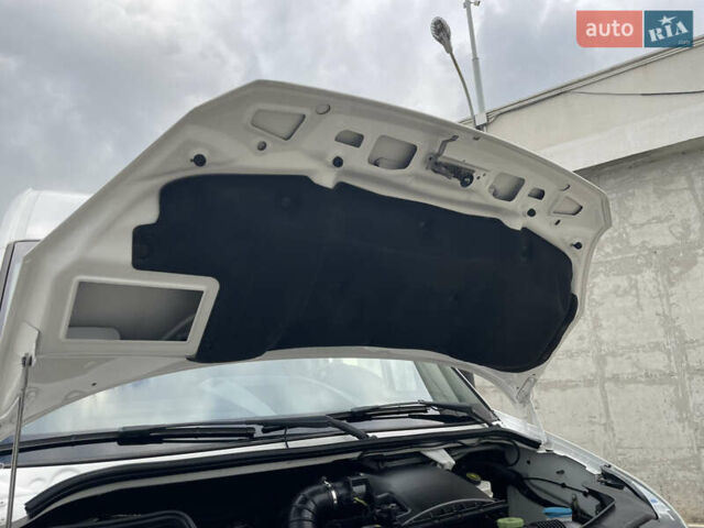 Белый Фольксваген Крафтер, объемом двигателя 2 л и пробегом 119 тыс. км за 22999 $, фото 83 на Automoto.ua