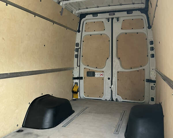 Белый Фольксваген Крафтер, объемом двигателя 2 л и пробегом 119 тыс. км за 22999 $, фото 77 на Automoto.ua