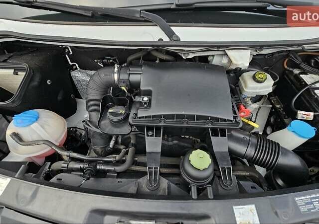 Білий Фольксваген Крафтєр, об'ємом двигуна 2 л та пробігом 181 тис. км за 17800 $, фото 22 на Automoto.ua