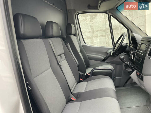 Белый Фольксваген Крафтер, объемом двигателя 2 л и пробегом 119 тыс. км за 22999 $, фото 59 на Automoto.ua