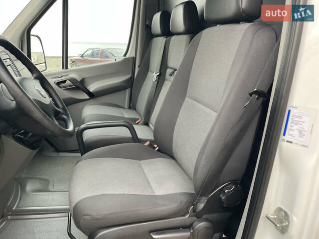 Белый Фольксваген Крафтер, объемом двигателя 2 л и пробегом 119 тыс. км за 22999 $, фото 43 на Automoto.ua