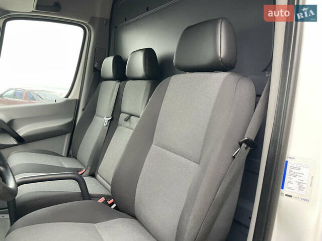 Белый Фольксваген Крафтер, объемом двигателя 2 л и пробегом 119 тыс. км за 22999 $, фото 42 на Automoto.ua