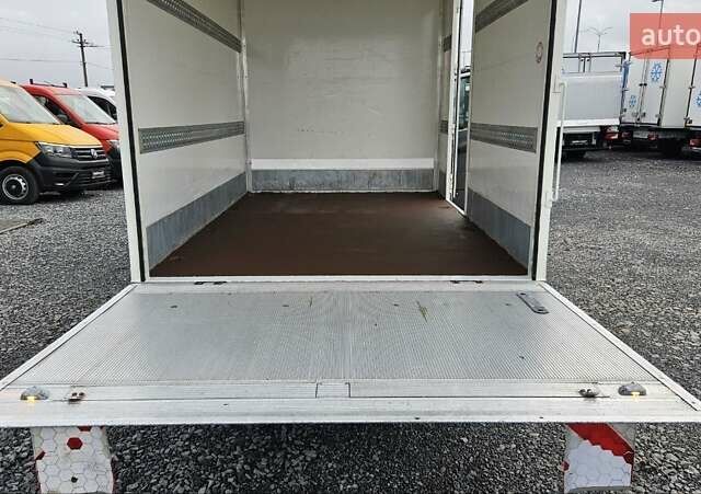 Білий Фольксваген Крафтєр, об'ємом двигуна 2 л та пробігом 181 тис. км за 17800 $, фото 29 на Automoto.ua