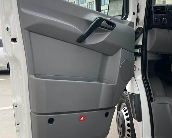 Белый Фольксваген Крафтер, объемом двигателя 2 л и пробегом 119 тыс. км за 22999 $, фото 34 на Automoto.ua