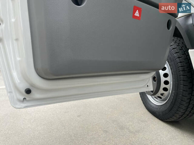 Белый Фольксваген Крафтер, объемом двигателя 2 л и пробегом 119 тыс. км за 22999 $, фото 35 на Automoto.ua