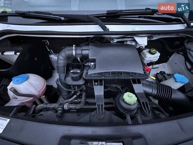 Білий Фольксваген Крафтєр, об'ємом двигуна 2 л та пробігом 200 тис. км за 18800 $, фото 22 на Automoto.ua