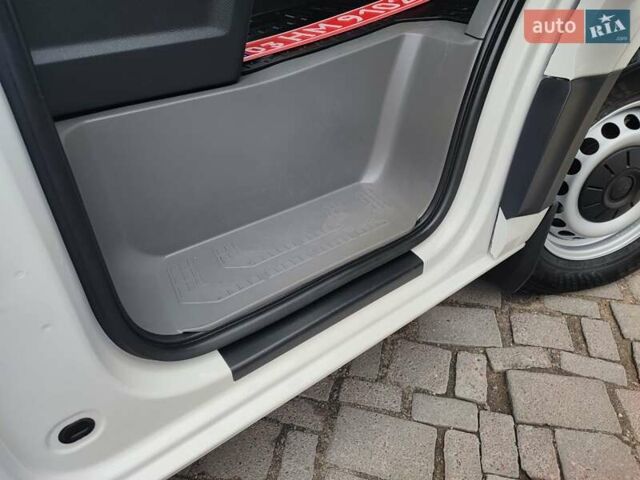 Фольксваген Крафтєр 2018 у Дубно на Automoto.ua Білий Фольксваген Крафтєр, об'ємом двигуна 2 л та пробігом 195 тис. км за 21800 $, фото 62 на Automoto.ua