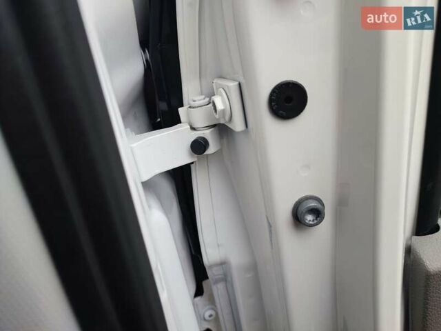 Фольксваген Крафтєр 2018 у Дубно на Automoto.ua Білий Фольксваген Крафтєр, об'ємом двигуна 2 л та пробігом 195 тис. км за 21800 $, фото 59 на Automoto.ua