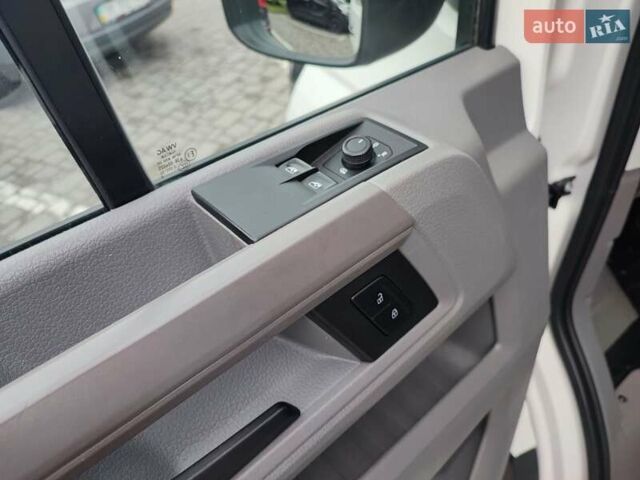 Фольксваген Крафтєр 2018 у Дубно на Automoto.ua Білий Фольксваген Крафтєр, об'ємом двигуна 2 л та пробігом 195 тис. км за 21800 $, фото 43 на Automoto.ua