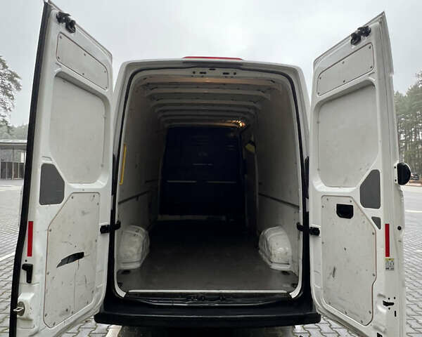 Белый Фольксваген Крафтер, объемом двигателя 1.97 л и пробегом 375 тыс. км за 25000 $, фото 19 на Automoto.ua