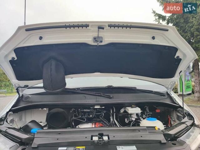 Фольксваген Крафтєр 2018 у Дубно на Automoto.ua Білий Фольксваген Крафтєр, об'ємом двигуна 2 л та пробігом 195 тис. км за 21800 $, фото 100 на Automoto.ua