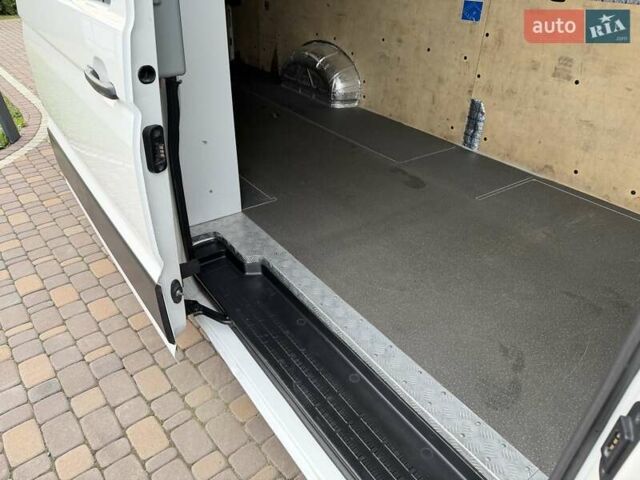 Белый Фольксваген Крафтер, объемом двигателя 1.97 л и пробегом 200 тыс. км за 21900 $, фото 47 на Automoto.ua