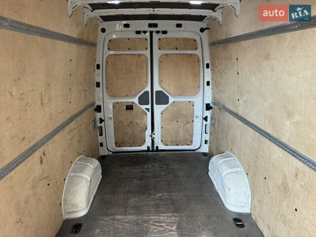 Фольксваген Крафтєр 2018 у Києві на Automoto.ua Білий Фольксваген Крафтєр, об'ємом двигуна 1.97 л та пробігом 285 тис. км за 19000 $, фото 11 на Automoto.ua