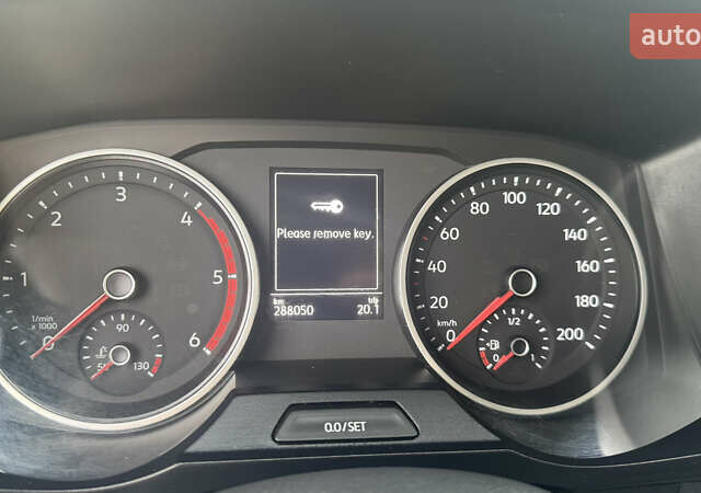 Белый Фольксваген Крафтер, объемом двигателя 2 л и пробегом 288 тыс. км за 21300 $, фото 30 на Automoto.ua