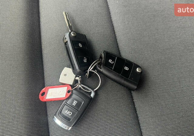 Белый Фольксваген Крафтер, объемом двигателя 2 л и пробегом 288 тыс. км за 21300 $, фото 40 на Automoto.ua