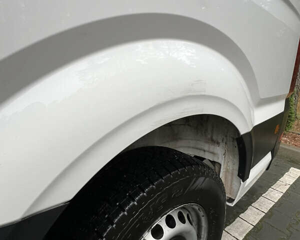 Белый Фольксваген Крафтер, объемом двигателя 1.97 л и пробегом 375 тыс. км за 25000 $, фото 7 на Automoto.ua