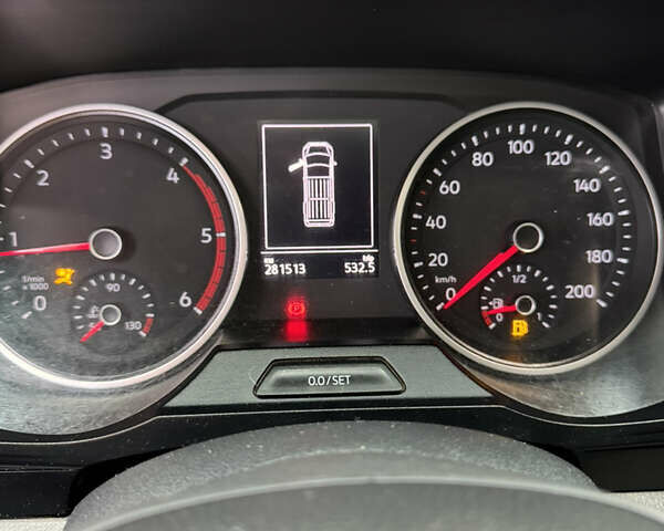 Фольксваген Крафтєр 2018 у Києві на Automoto.ua Білий Фольксваген Крафтєр, об'ємом двигуна 1.97 л та пробігом 285 тис. км за 19000 $, фото 36 на Automoto.ua