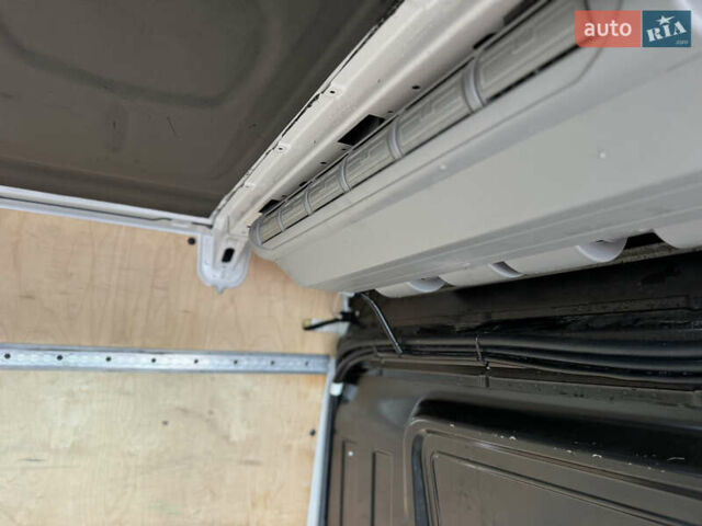 Фольксваген Крафтєр 2018 у Києві на Automoto.ua Білий Фольксваген Крафтєр, об'ємом двигуна 1.97 л та пробігом 285 тис. км за 19000 $, фото 17 на Automoto.ua