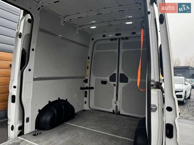 Белый Фольксваген Крафтер, объемом двигателя 1.97 л и пробегом 265 тыс. км за 19700 $, фото 51 на Automoto.ua