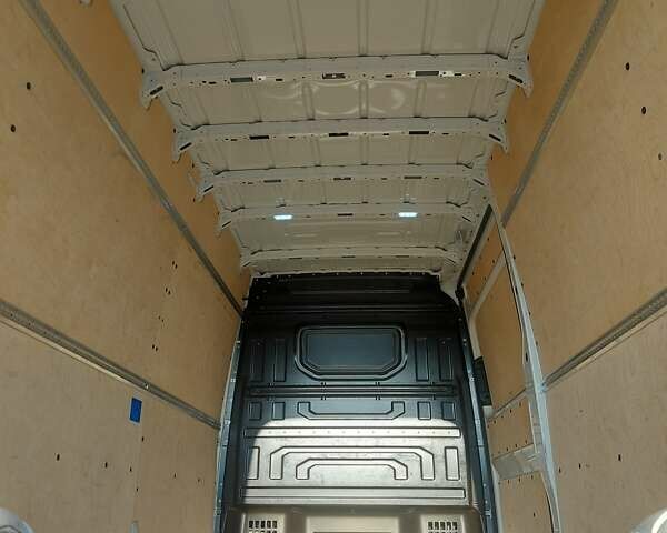 Белый Фольксваген Крафтер, объемом двигателя 2 л и пробегом 191 тыс. км за 21200 $, фото 29 на Automoto.ua