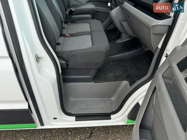 Фольксваген Крафтєр 2018 у Києві на Automoto.ua Білий Фольксваген Крафтєр, об'ємом двигуна 1.97 л та пробігом 285 тис. км за 19000 $, фото 22 на Automoto.ua