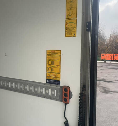 Белый Фольксваген Крафтер, объемом двигателя 2 л и пробегом 288 тыс. км за 21300 $, фото 23 на Automoto.ua