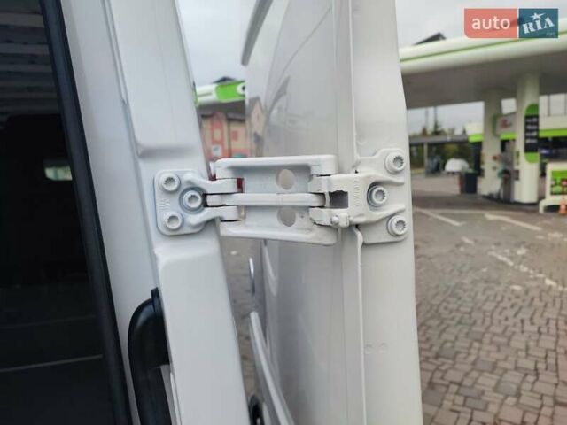 Фольксваген Крафтєр 2018 у Дубно на Automoto.ua Білий Фольксваген Крафтєр, об'ємом двигуна 2 л та пробігом 195 тис. км за 21800 $, фото 91 на Automoto.ua