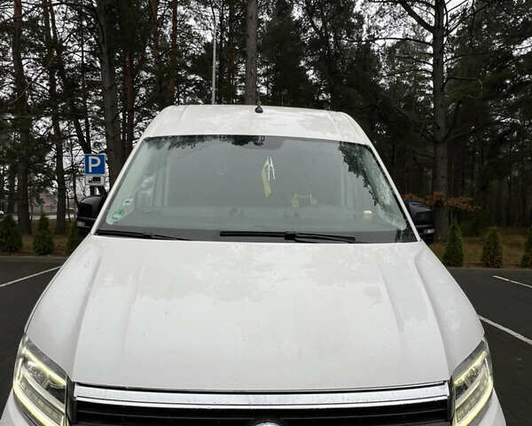 Белый Фольксваген Крафтер, объемом двигателя 1.97 л и пробегом 375 тыс. км за 25000 $, фото 10 на Automoto.ua