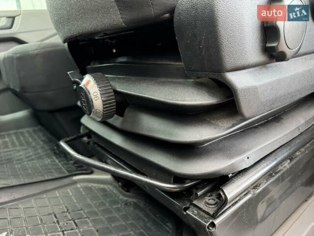 Фольксваген Крафтєр 2018 у Києві на Automoto.ua Білий Фольксваген Крафтєр, об'ємом двигуна 1.97 л та пробігом 285 тис. км за 19000 $, фото 32 на Automoto.ua