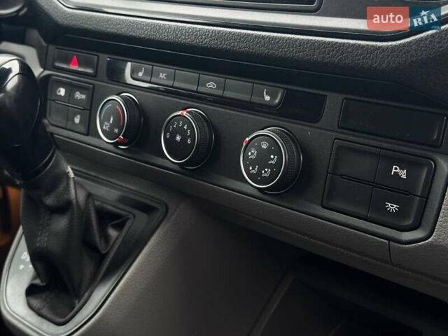 Белый Фольксваген Крафтер, объемом двигателя 1.97 л и пробегом 265 тыс. км за 19700 $, фото 39 на Automoto.ua