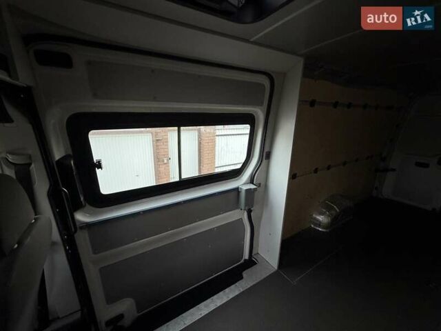 Белый Фольксваген Крафтер, объемом двигателя 1.97 л и пробегом 200 тыс. км за 21900 $, фото 55 на Automoto.ua