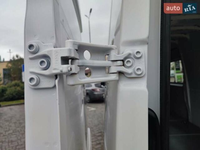 Фольксваген Крафтєр 2018 у Дубно на Automoto.ua Білий Фольксваген Крафтєр, об'ємом двигуна 2 л та пробігом 195 тис. км за 21800 $, фото 88 на Automoto.ua