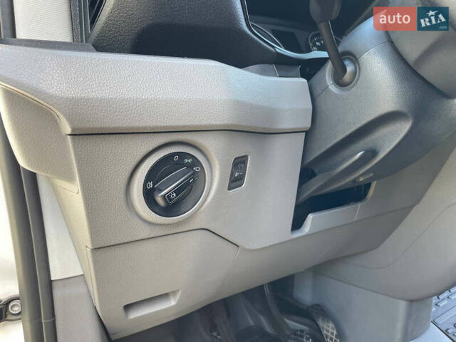 Білий Фольксваген Крафтєр, об'ємом двигуна 1.97 л та пробігом 396 тис. км за 16500 $, фото 21 на Automoto.ua