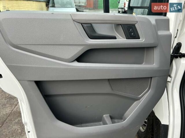 Белый Фольксваген Крафтер, объемом двигателя 1.97 л и пробегом 121 тыс. км за 21500 $, фото 20 на Automoto.ua