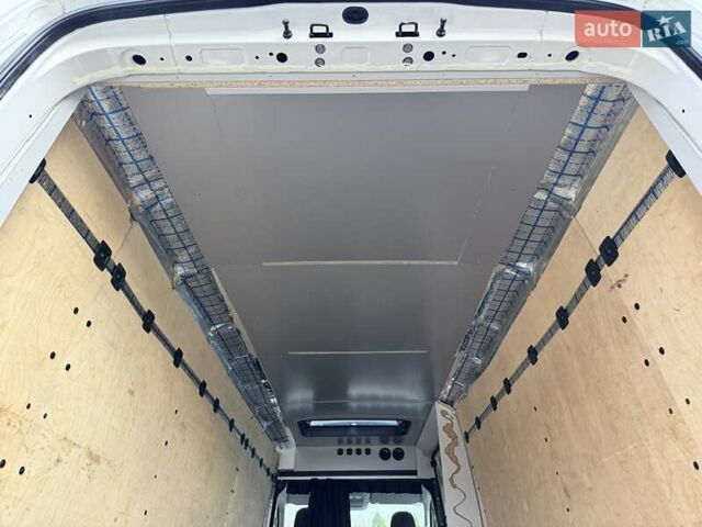 Белый Фольксваген Крафтер, объемом двигателя 1.97 л и пробегом 200 тыс. км за 21900 $, фото 71 на Automoto.ua