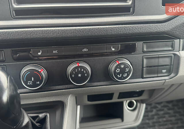 Белый Фольксваген Крафтер, объемом двигателя 2 л и пробегом 288 тыс. км за 21300 $, фото 42 на Automoto.ua