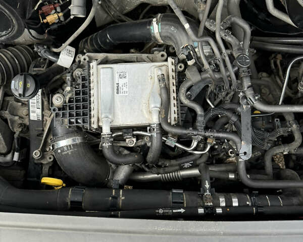 Фольксваген Крафтєр 2018 у Києві на Automoto.ua Білий Фольксваген Крафтєр, об'ємом двигуна 1.97 л та пробігом 285 тис. км за 19000 $, фото 51 на Automoto.ua