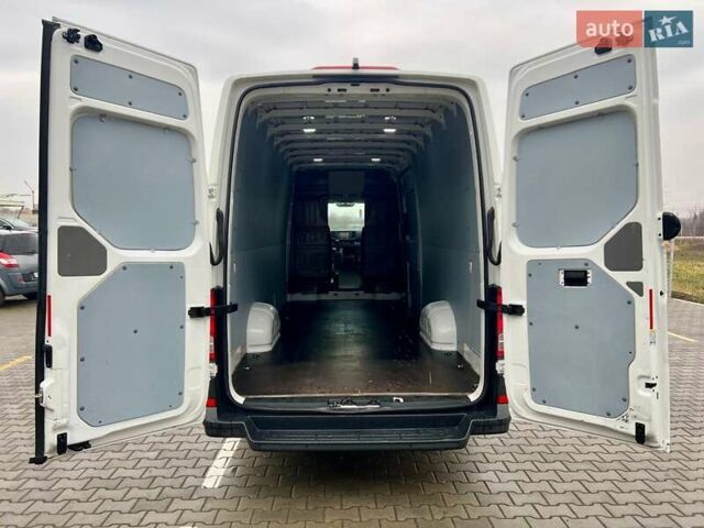 Белый Фольксваген Крафтер, объемом двигателя 2 л и пробегом 226 тыс. км за 22700 $, фото 34 на Automoto.ua