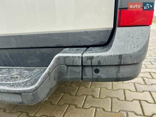 Белый Фольксваген Крафтер, объемом двигателя 2 л и пробегом 226 тыс. км за 22700 $, фото 31 на Automoto.ua