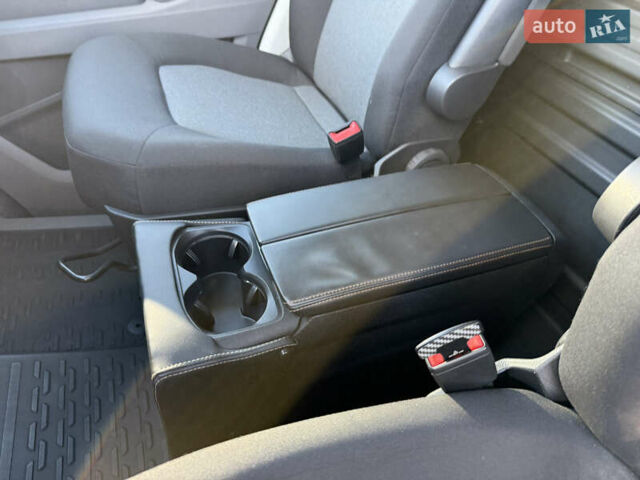 Белый Фольксваген Крафтер, объемом двигателя 0 л и пробегом 219 тыс. км за 24900 $, фото 37 на Automoto.ua