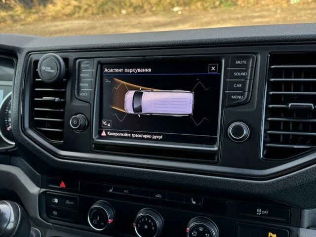 Белый Фольксваген Крафтер, объемом двигателя 2 л и пробегом 350 тыс. км за 23500 $, фото 7 на Automoto.ua