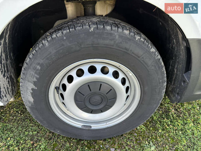 Белый Фольксваген Крафтер, объемом двигателя 0 л и пробегом 219 тыс. км за 24900 $, фото 14 на Automoto.ua